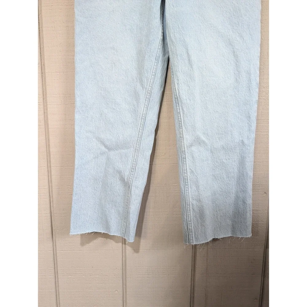 Abercrombie Curve Love 90s Straight Ultra High Rise Carpenter Jeans Light Wash - Picture 5 of 10